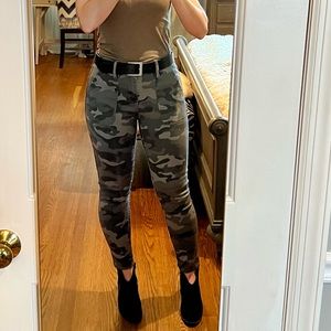 Seven 7 Gray Camo “Utility Ankle Skinny” Pants Size 4